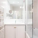 New 2 Bed In Antibes, 5 Min Walk To The Apartmán