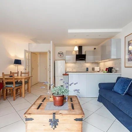 Apartment New 2 Bed In Antibes, 5 Min Walk To The Antibes