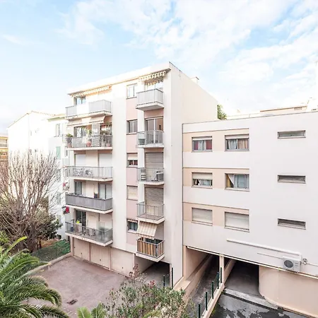 New 2 Bed In Antibes, 5 Min Walk To The Apartment