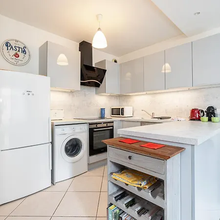 New 2 Bed In Antibes, 5 Min Walk To The *