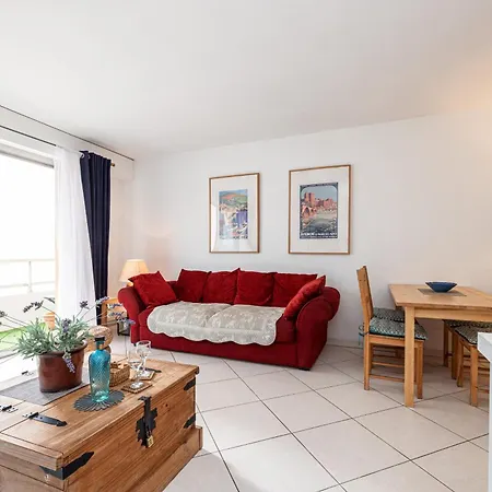 New 2 Bed In Antibes, 5 Min Walk To The *