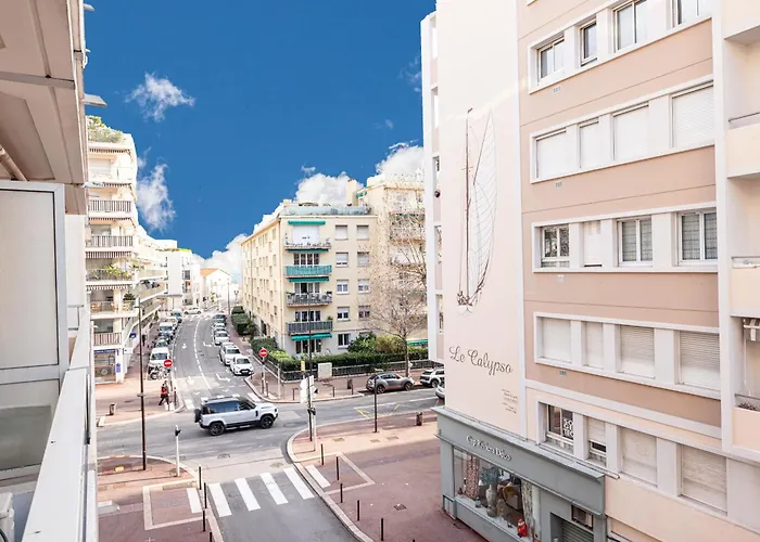 Lejlighed New 2 Bed In Antibes, 5 Min Walk To The *