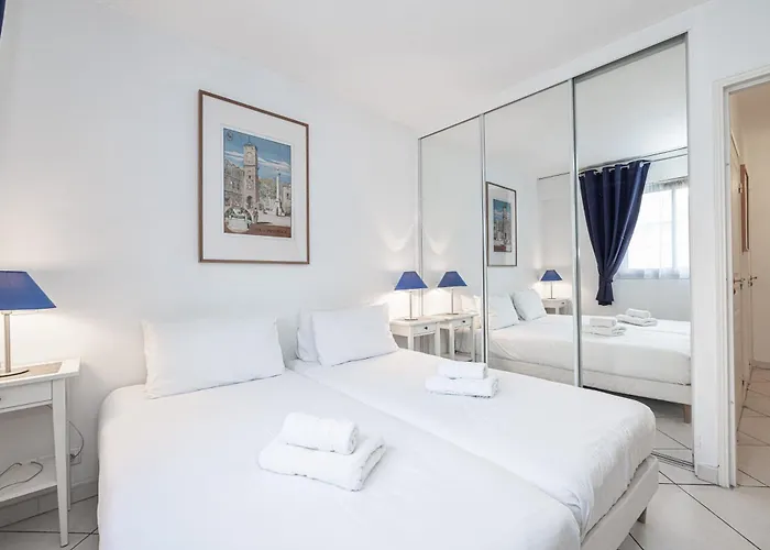 New 2 Bed In Antibes, 5 Min Walk To The Lejlighed Antibes