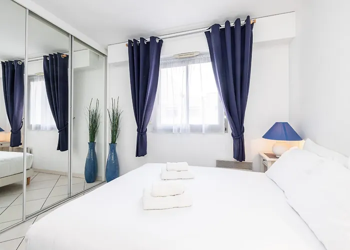New 2 Bed In Antibes, 5 Min Walk To The Lejlighed *